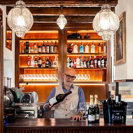 B&B 1448 Antica Dimora Al Merlo Bianco