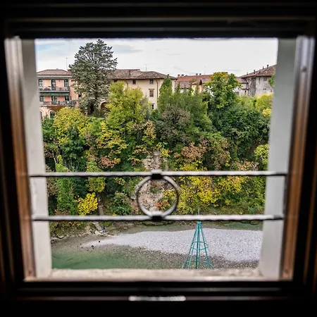 1448 Antica Dimora Al Merlo Bianco 4* 시비달레델프리울리